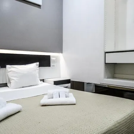 Magenta Casa Barberini Pensionat 4*